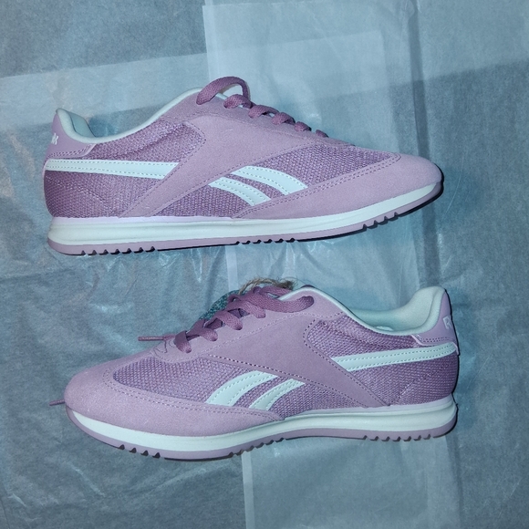 Reebok Sneakers, Brand New, Women size 9 - Picture 6 of 9
